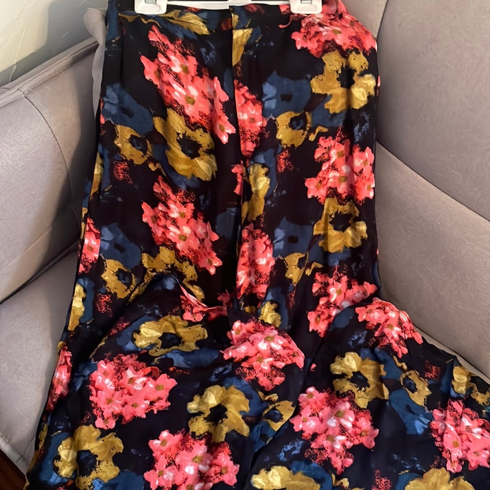 Flowery pants
